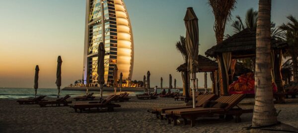 Dubai Vizesi Nasıl Alınır ?